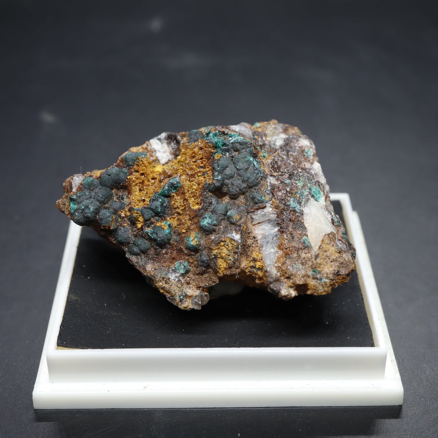 Pseudomalachite from the German republic